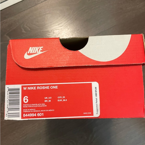 NIKE SHOES - Picture 2 of 5